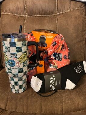Von Dutch Tumbler, Hooded Pillow, & Black & White Crew Socks with Logo